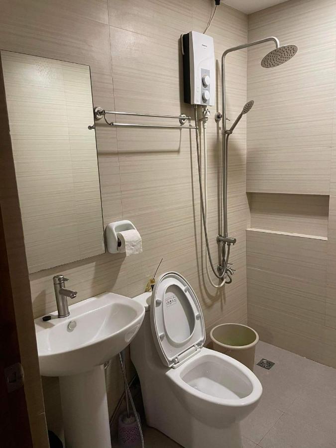Zj Hometel كورون المظهر الخارجي الصورة